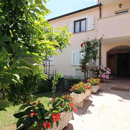 In Porec/istrien 10264 Apartment